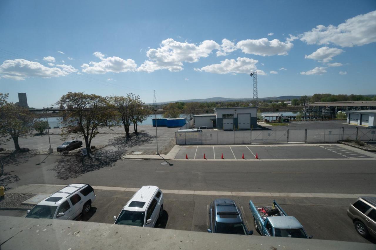 Clover Island Inn Kennewick Dış mekan fotoğraf