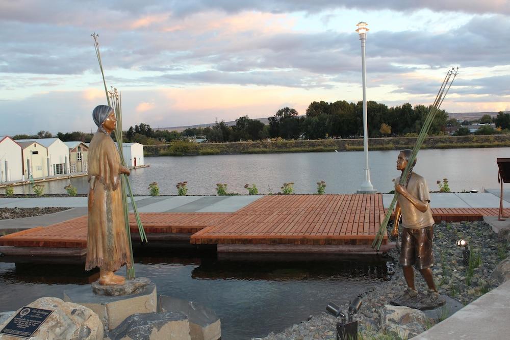 Clover Island Inn Kennewick Dış mekan fotoğraf