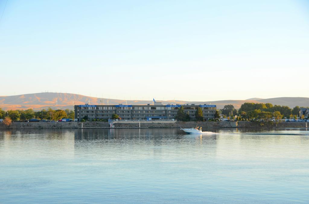 Clover Island Inn Kennewick Dış mekan fotoğraf