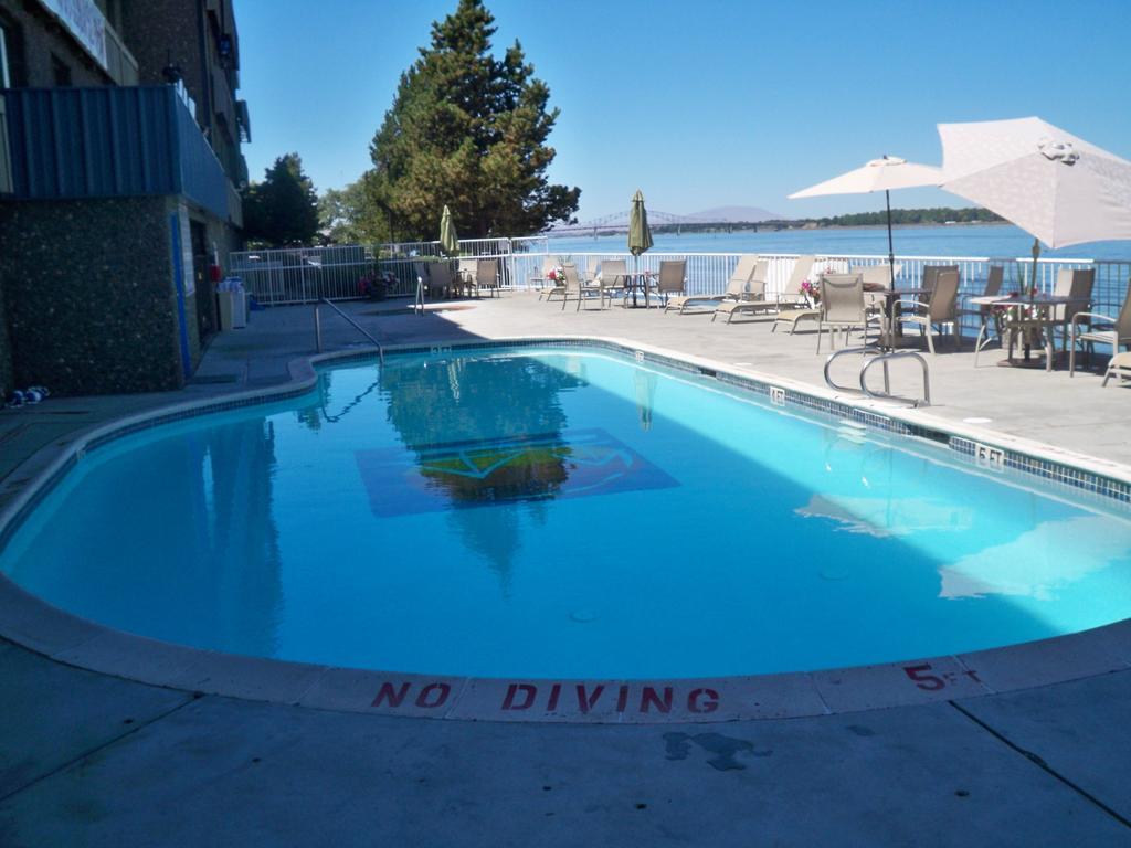 Clover Island Inn Kennewick Dış mekan fotoğraf