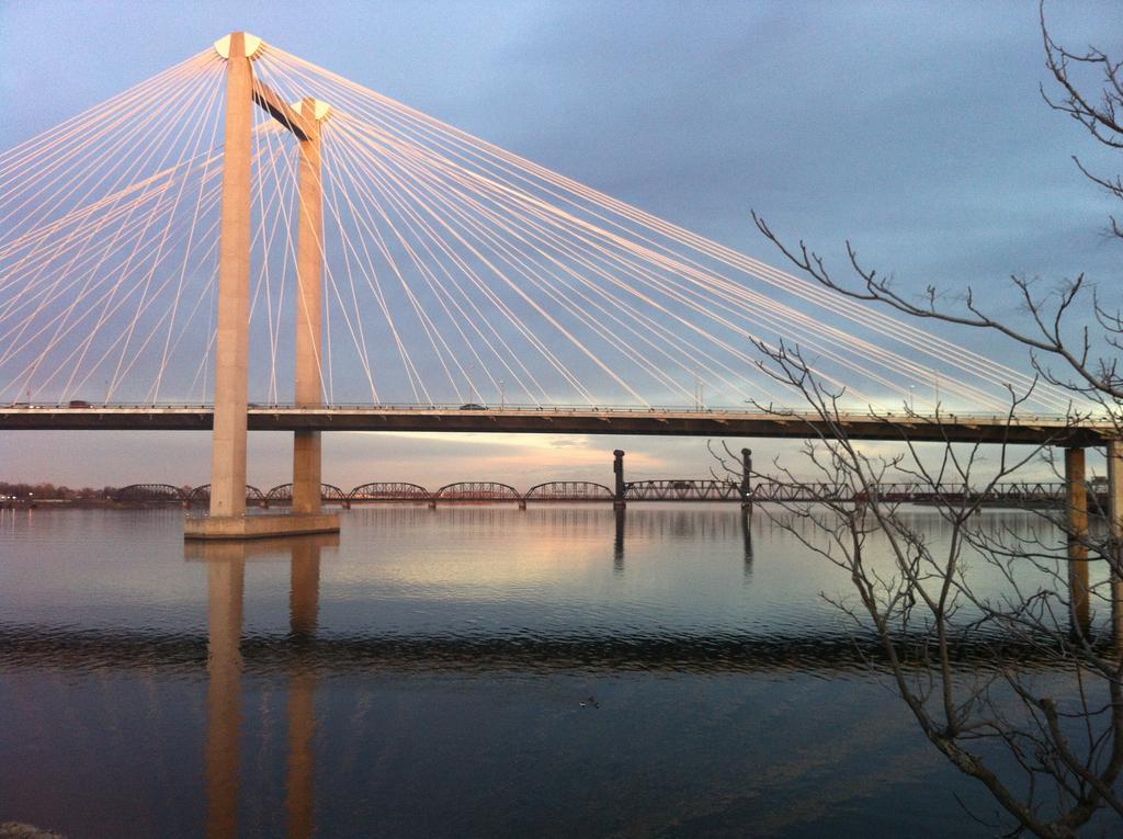 Clover Island Inn Kennewick Dış mekan fotoğraf